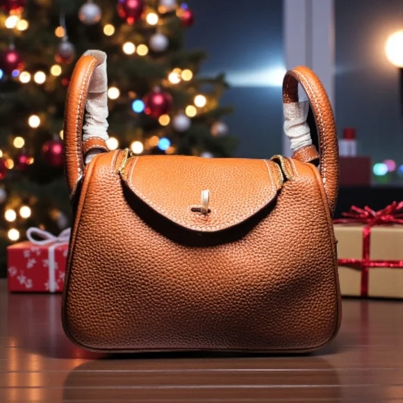 SALE!! Mini Tan Pebble Leather Shoulder or Crossbody Bag - Picture 1 of 6